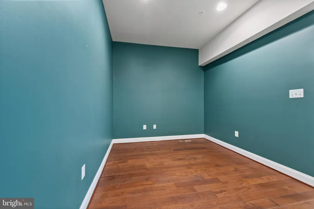 709 SKIPPERS LANE Annapolis, MD 21401