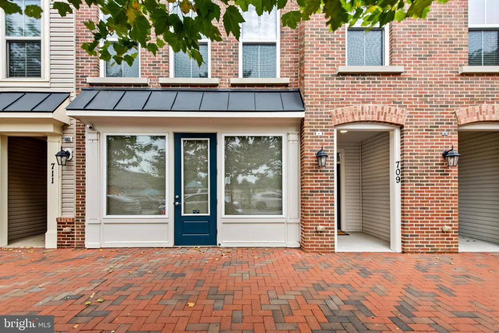 709 SKIPPERS LANE Annapolis, MD 21401