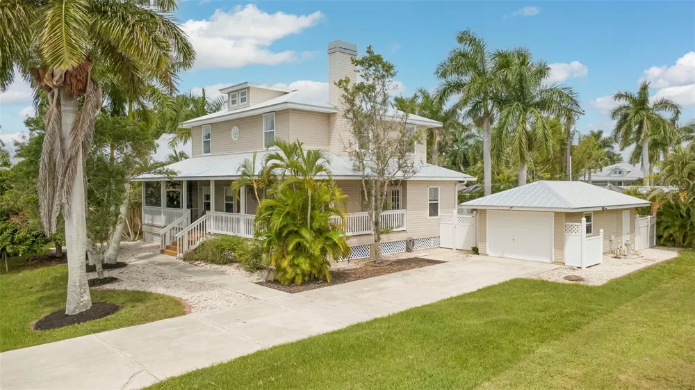 740 W VIRGINIA AVENUE Punta Gorda, FL 33950