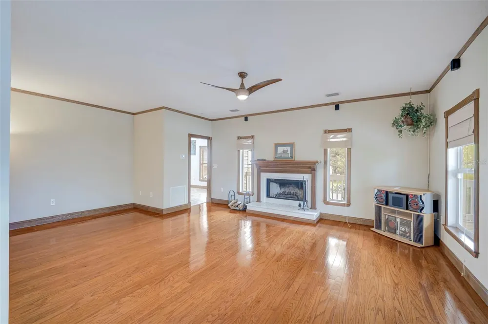 740 W VIRGINIA AVENUE Punta Gorda, FL 33950