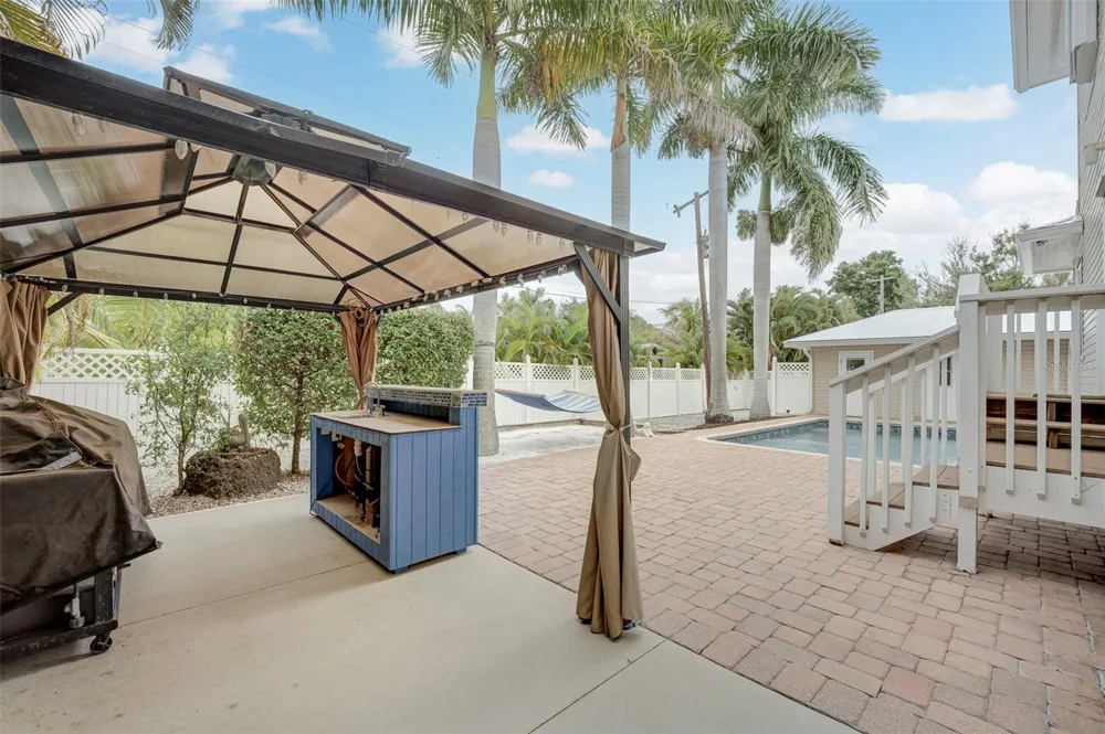 740 W VIRGINIA AVENUE Punta Gorda, FL 33950