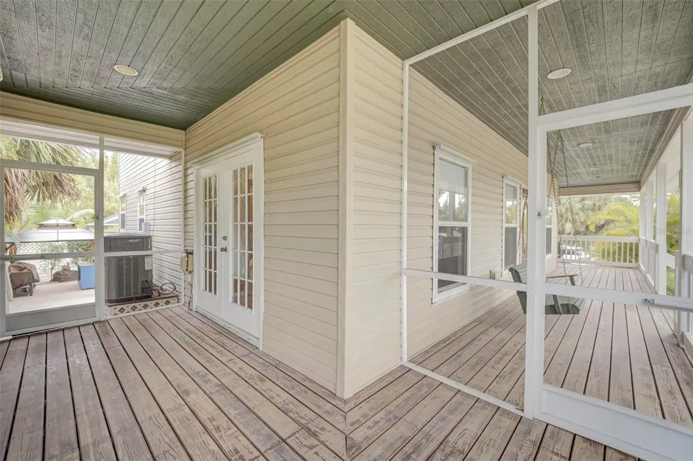 740 W VIRGINIA AVENUE Punta Gorda, FL 33950
