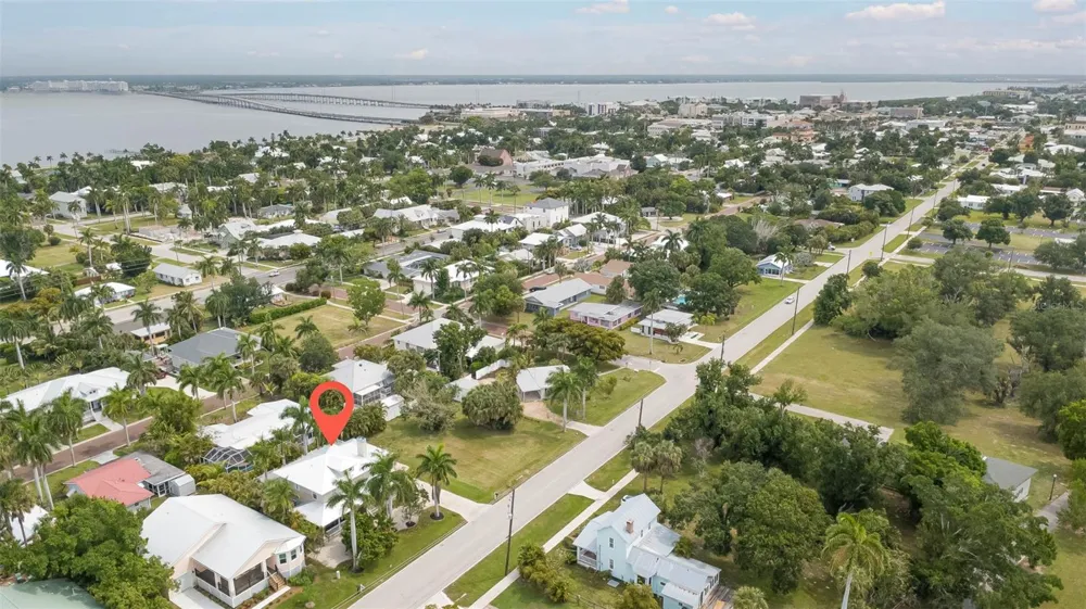 740 W VIRGINIA AVENUE Punta Gorda, FL 33950
