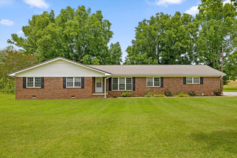 11127 E Brainerd Road Apison, TN 37302