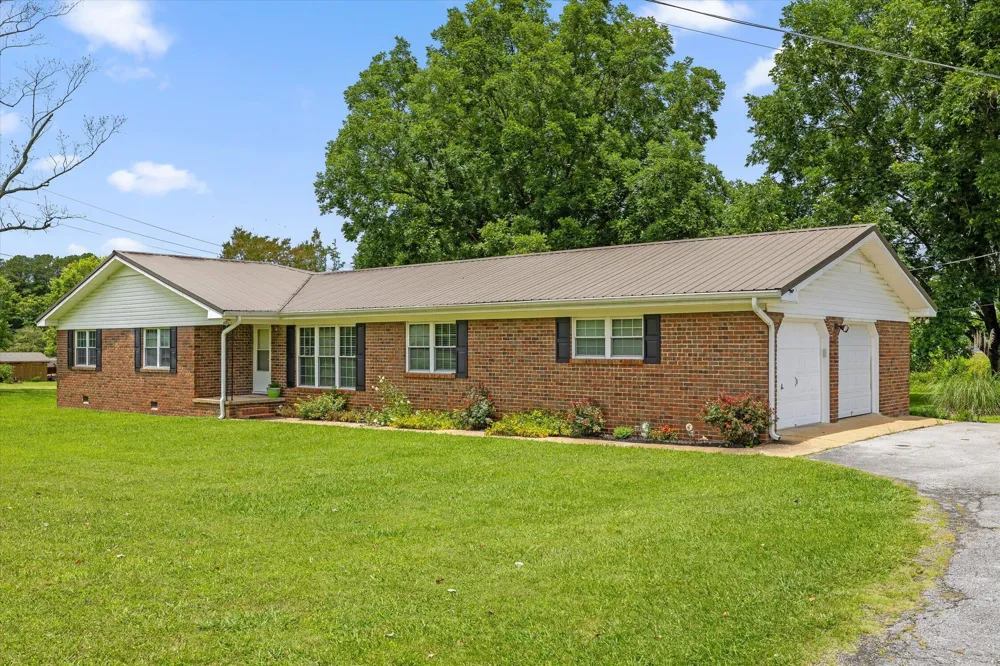 11127 E Brainerd Road Apison, TN 37302