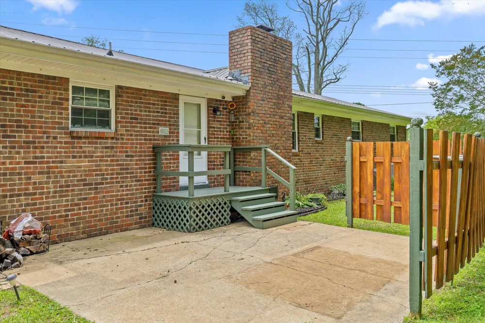 11127 E Brainerd Road Apison, TN 37302