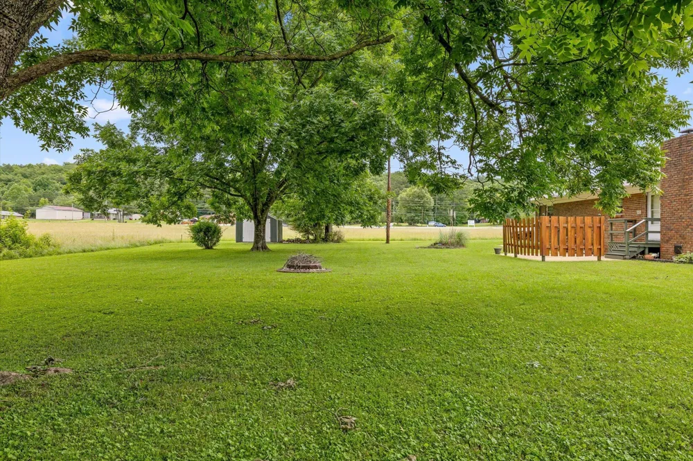 11127 E Brainerd Road Apison, TN 37302