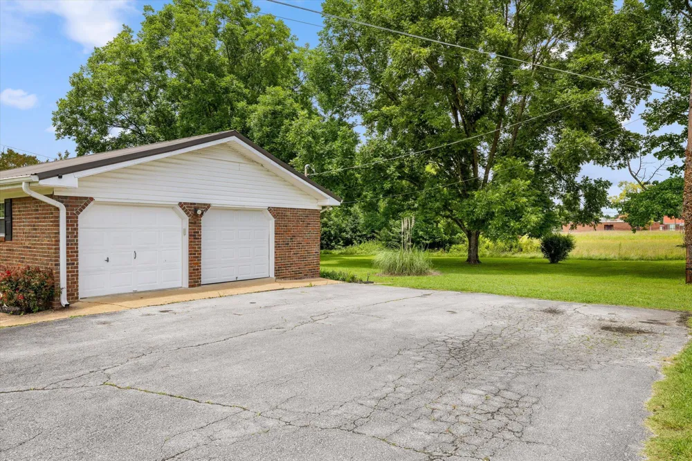 11127 E Brainerd Road Apison, TN 37302