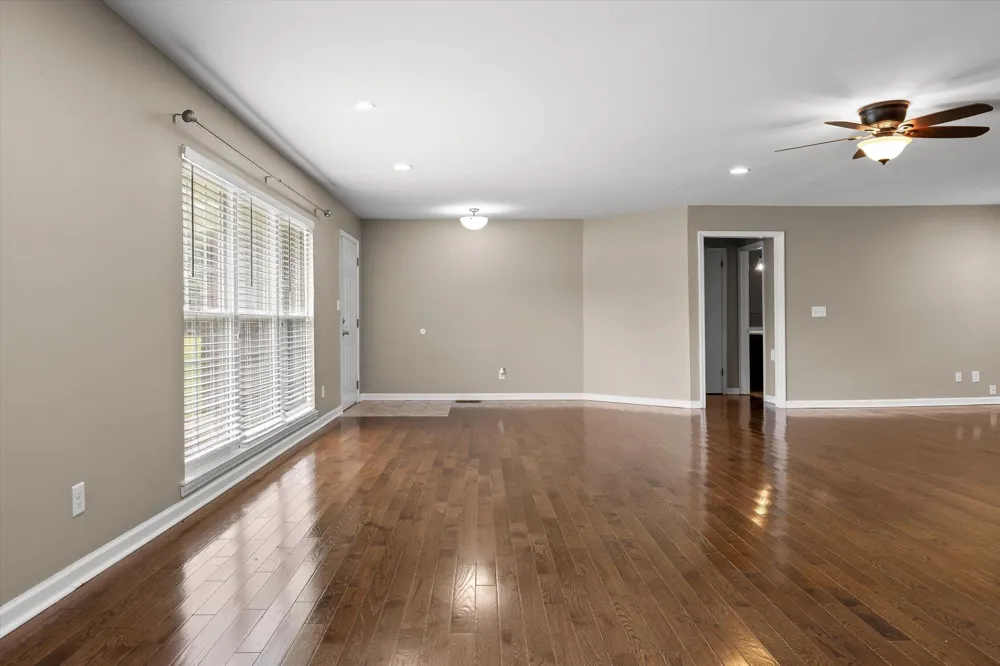 11127 E Brainerd Road Apison, TN 37302