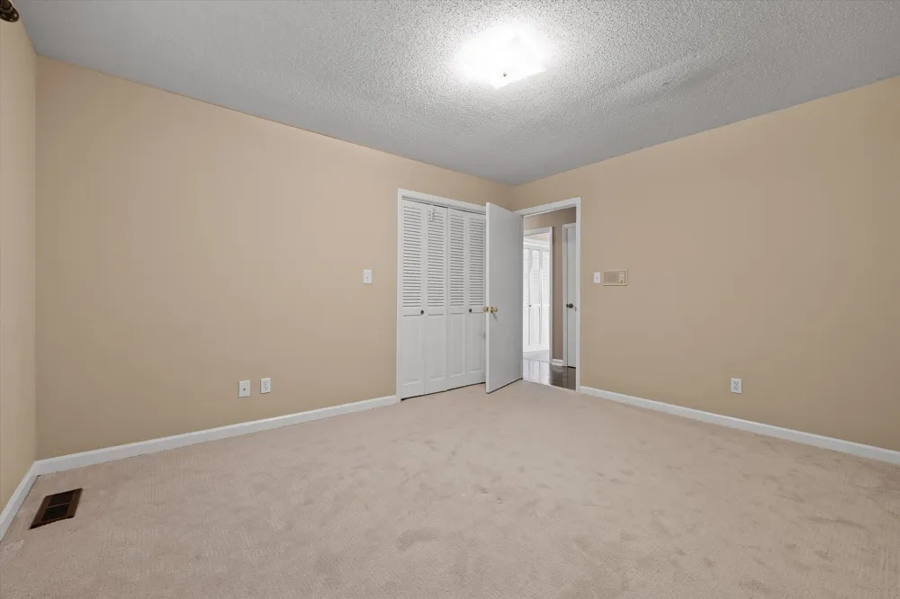 11127 E Brainerd Road Apison, TN 37302
