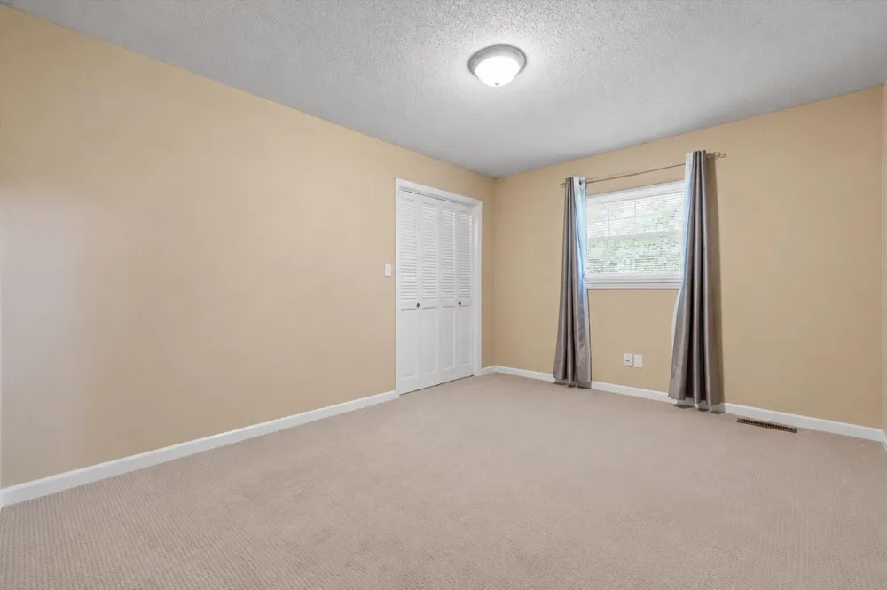 11127 E Brainerd Road Apison, TN 37302