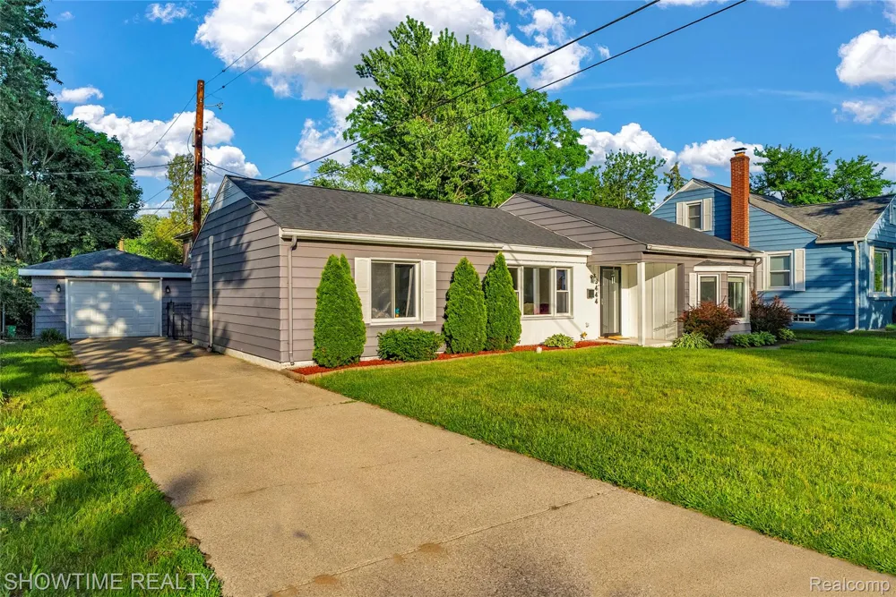3444 Maple Street Port Huron City, MI 48060