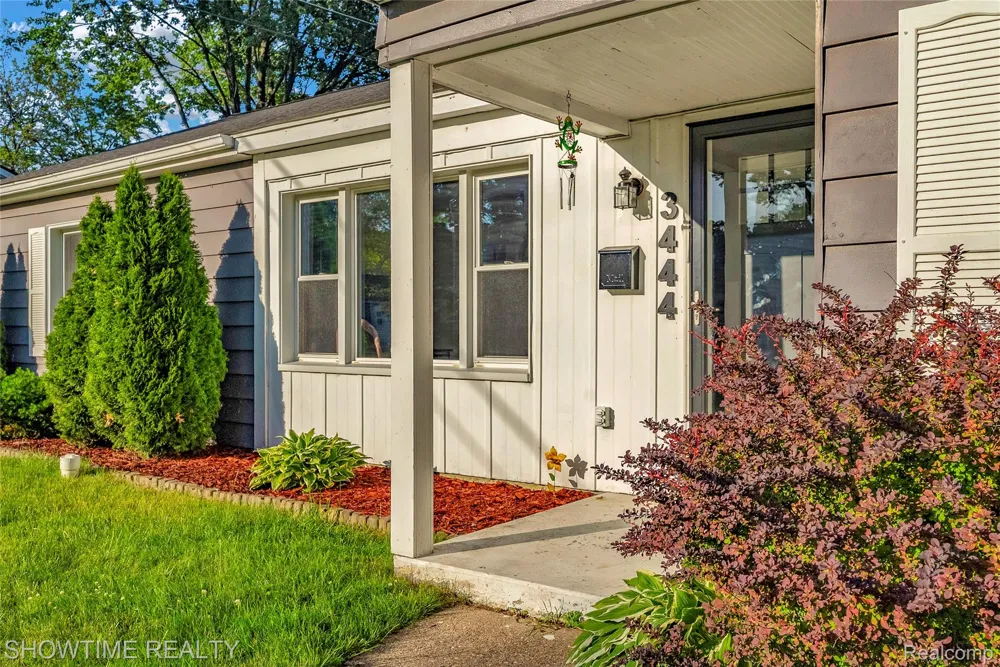 3444 Maple Street Port Huron City, MI 48060