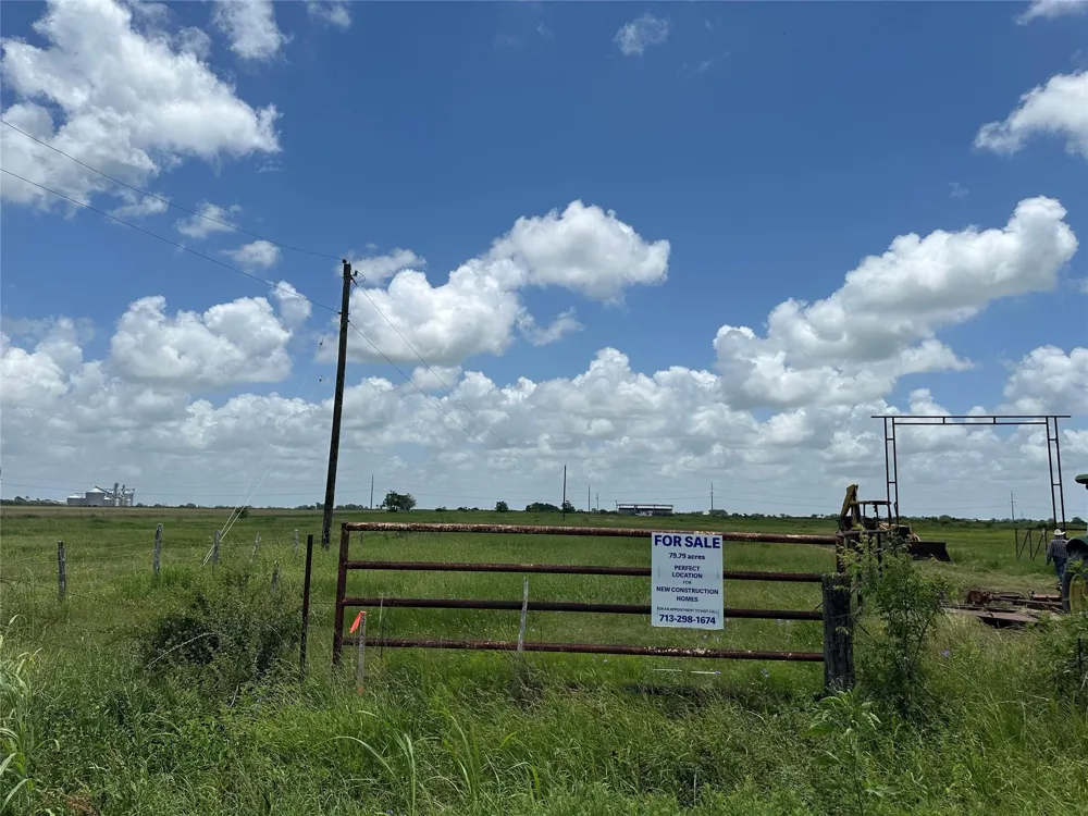 775 S Fm 441 Road Louise, TX 77455