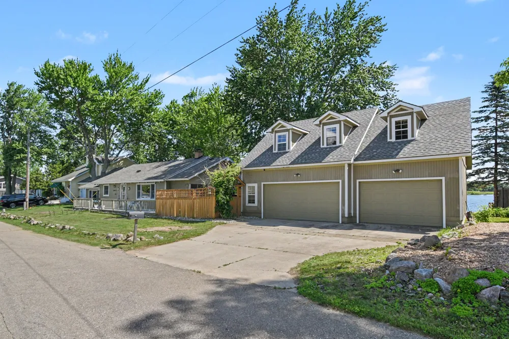 7848 Bay Meadow Canadian Lakes, MI 49346