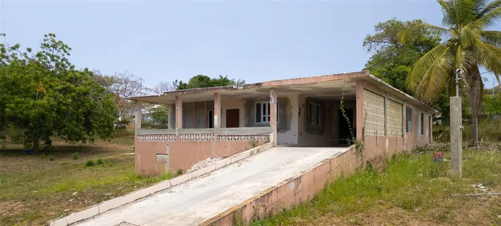 M-4 MONTE SANTO Vieques, PR 00765