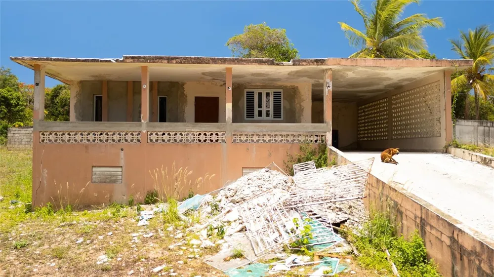M-4 MONTE SANTO Vieques, PR 00765