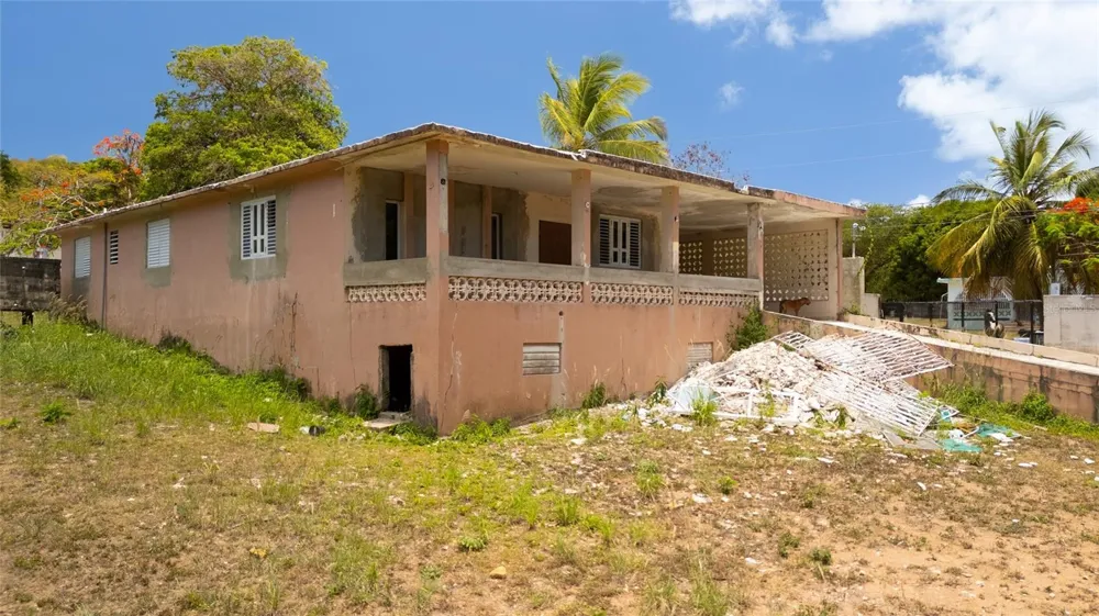 M-4 MONTE SANTO Vieques, PR 00765