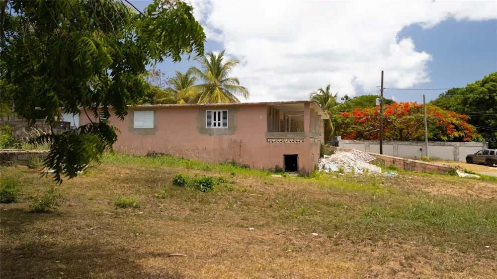 M-4 MONTE SANTO Vieques, PR 00765