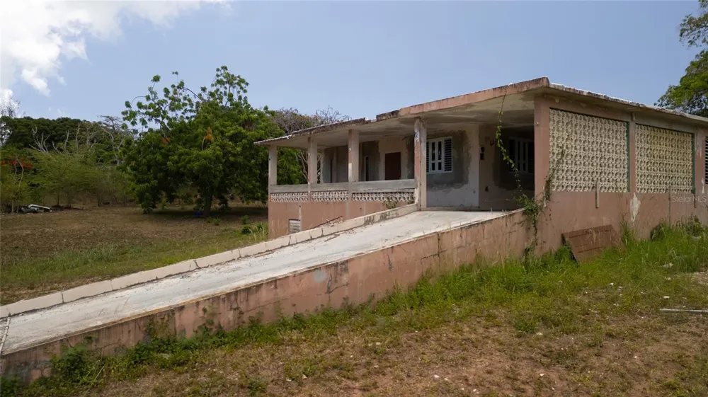 M-4 MONTE SANTO Vieques, PR 00765