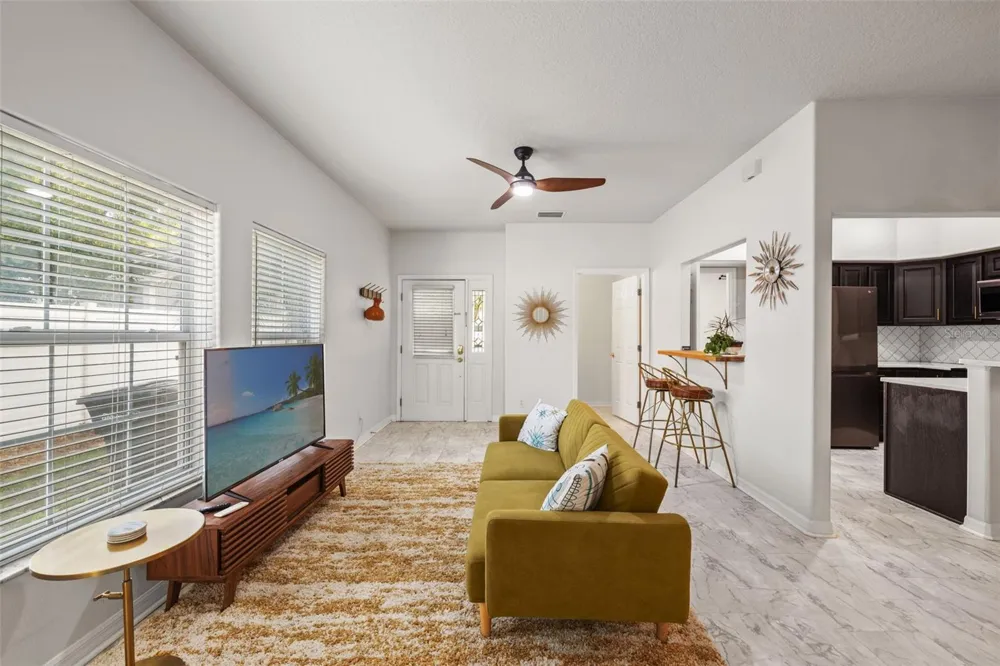 902 WOODBRIDGE COURT Safety Harbor, FL 34695