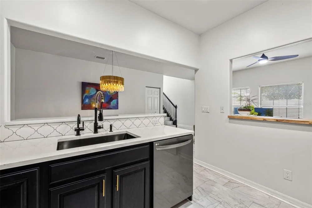 902 WOODBRIDGE COURT Safety Harbor, FL 34695