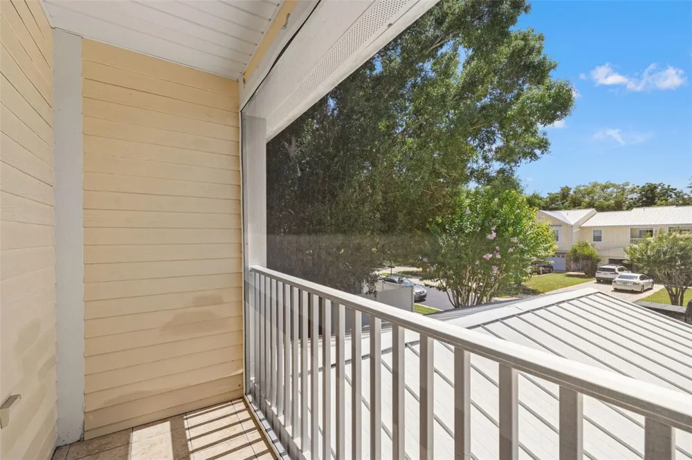 902 WOODBRIDGE COURT Safety Harbor, FL 34695
