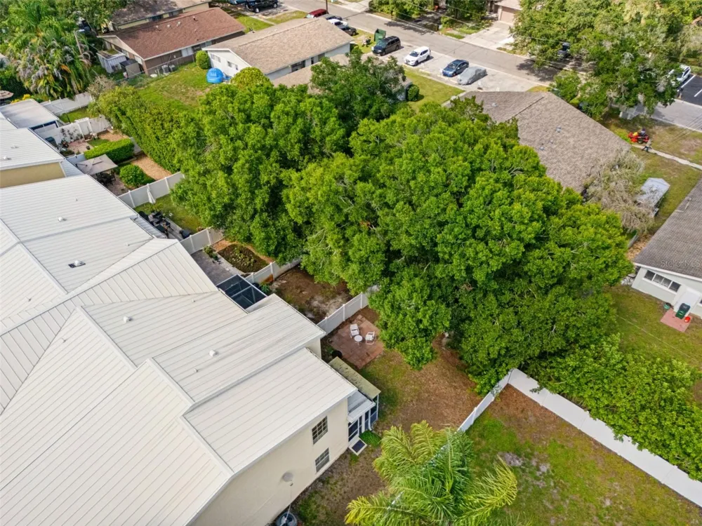 902 WOODBRIDGE COURT Safety Harbor, FL 34695