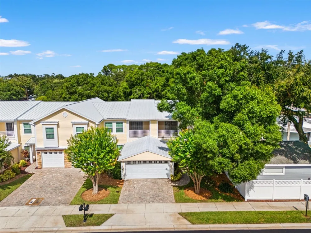 902 WOODBRIDGE COURT Safety Harbor, FL 34695
