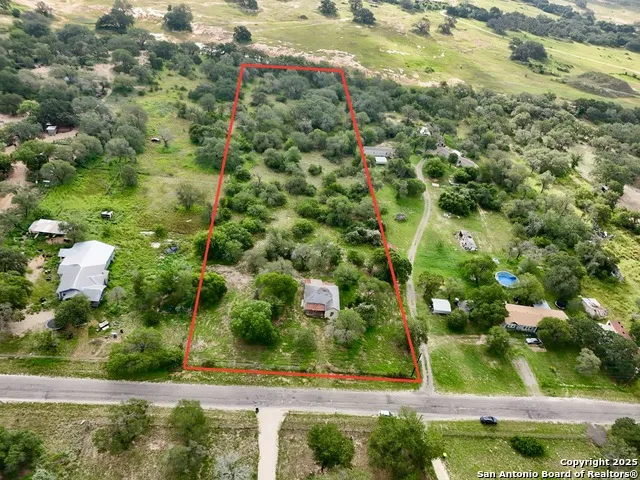 1917 Palo Alto Von Ormy, TX 78073