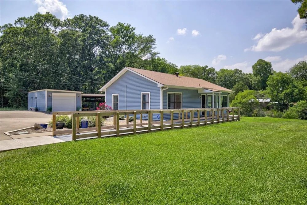 913 Keoki Court Tool, TX 75143