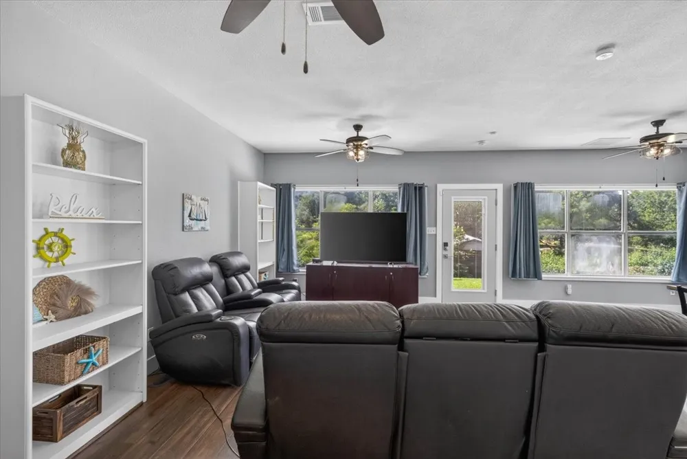913 Keoki Court Tool, TX 75143