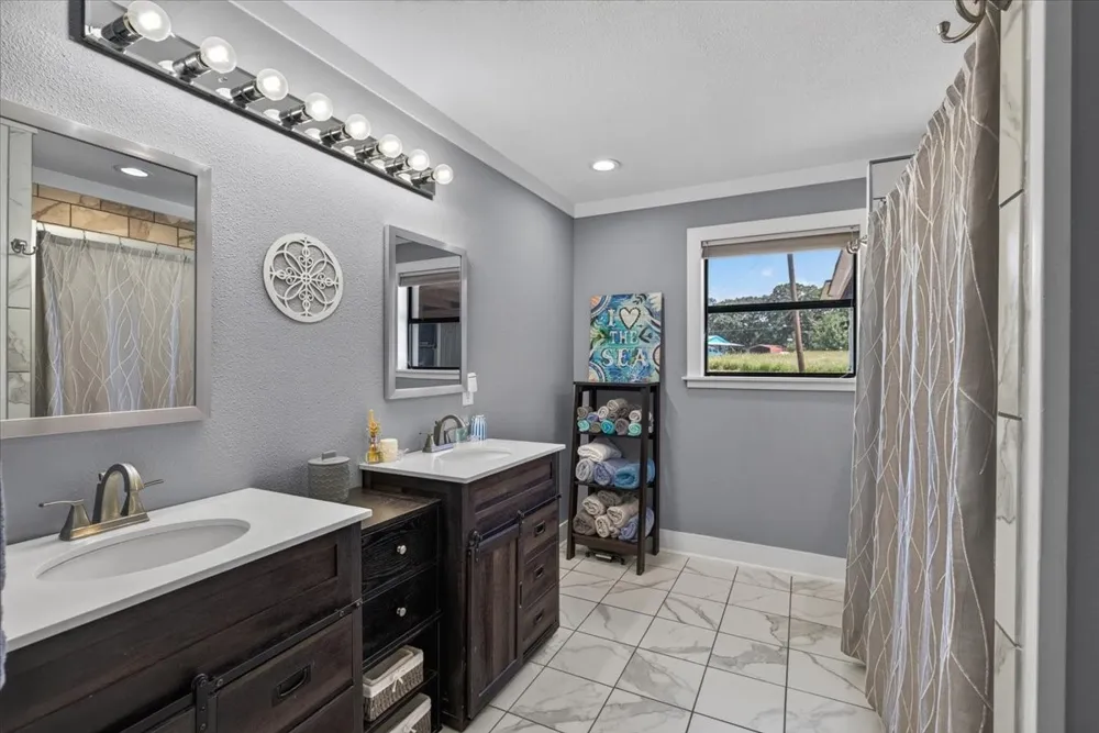 913 Keoki Court Tool, TX 75143