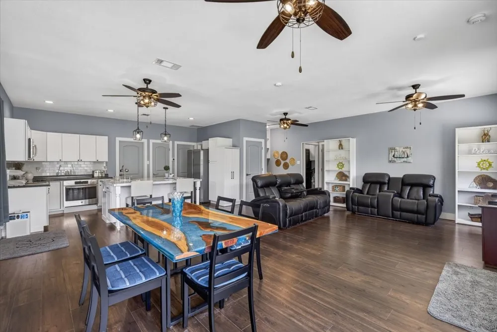 913 Keoki Court Tool, TX 75143