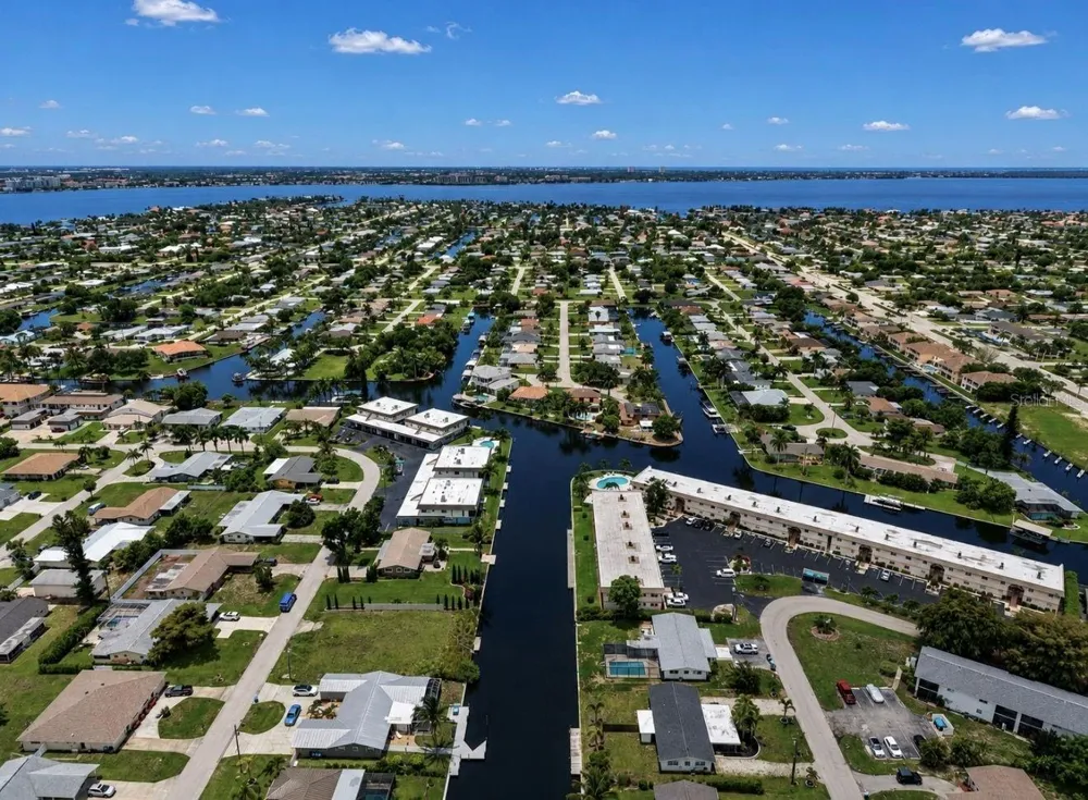 4933 VICTORIA DRIVE Cape Coral, FL 33904