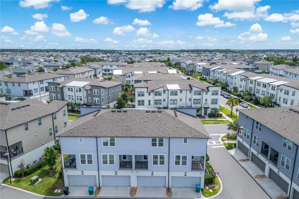 12574 WILLSTATTER AVENUE Orlando, FL 32827