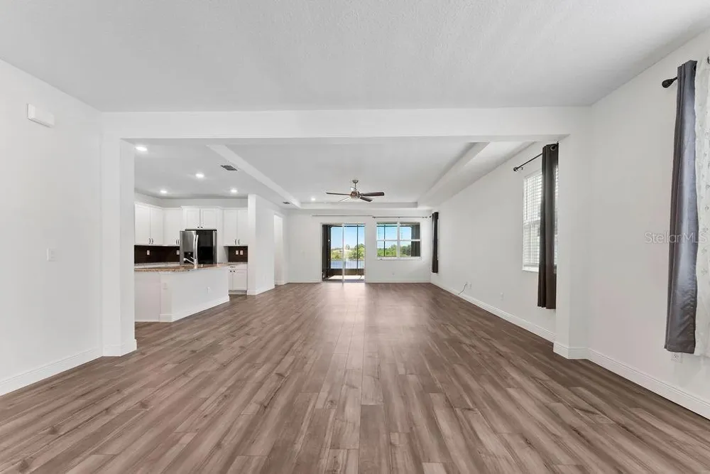7322 34TH COURT E Sarasota, FL 34243