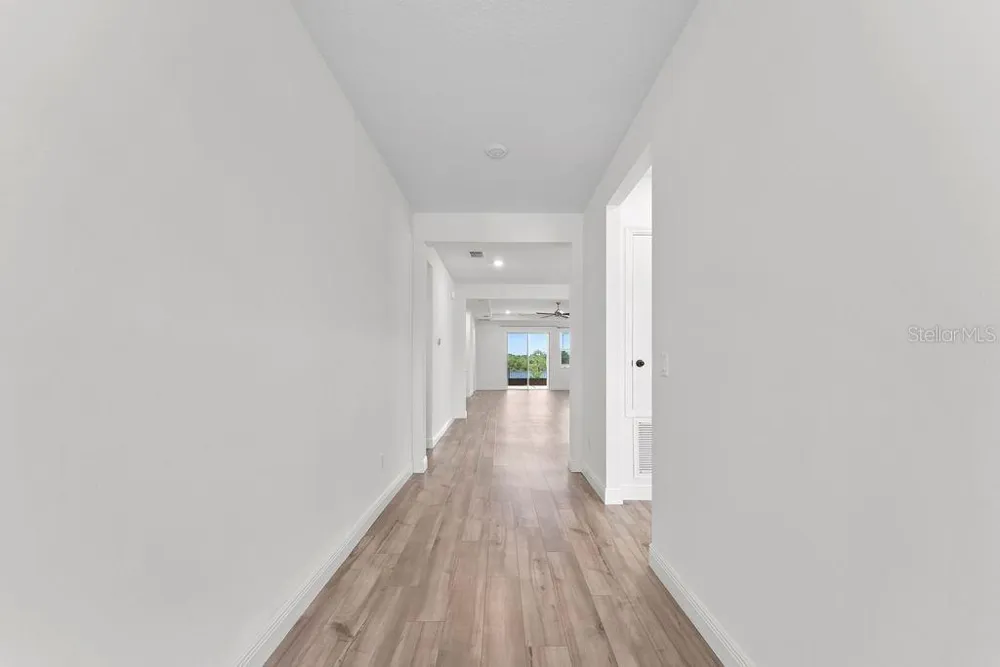 7322 34TH COURT E Sarasota, FL 34243