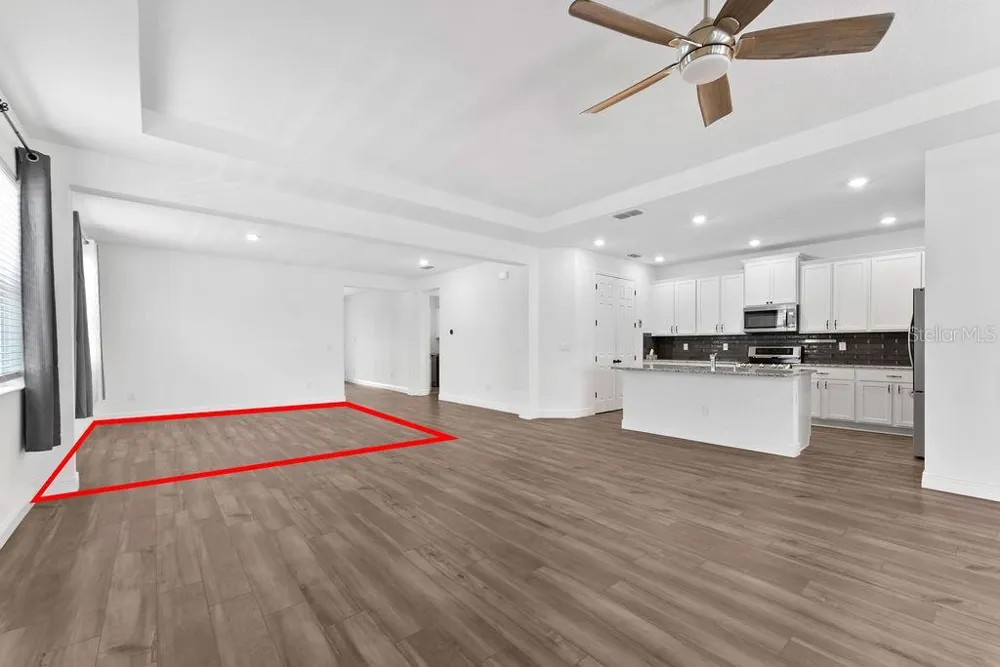 7322 34TH COURT E Sarasota, FL 34243