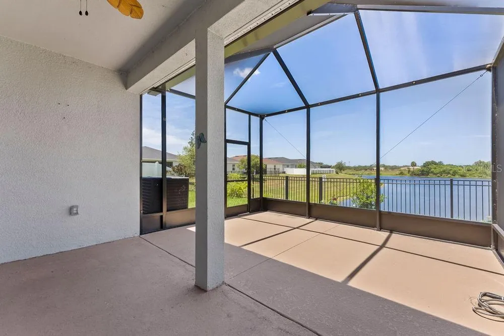 7322 34TH COURT E Sarasota, FL 34243