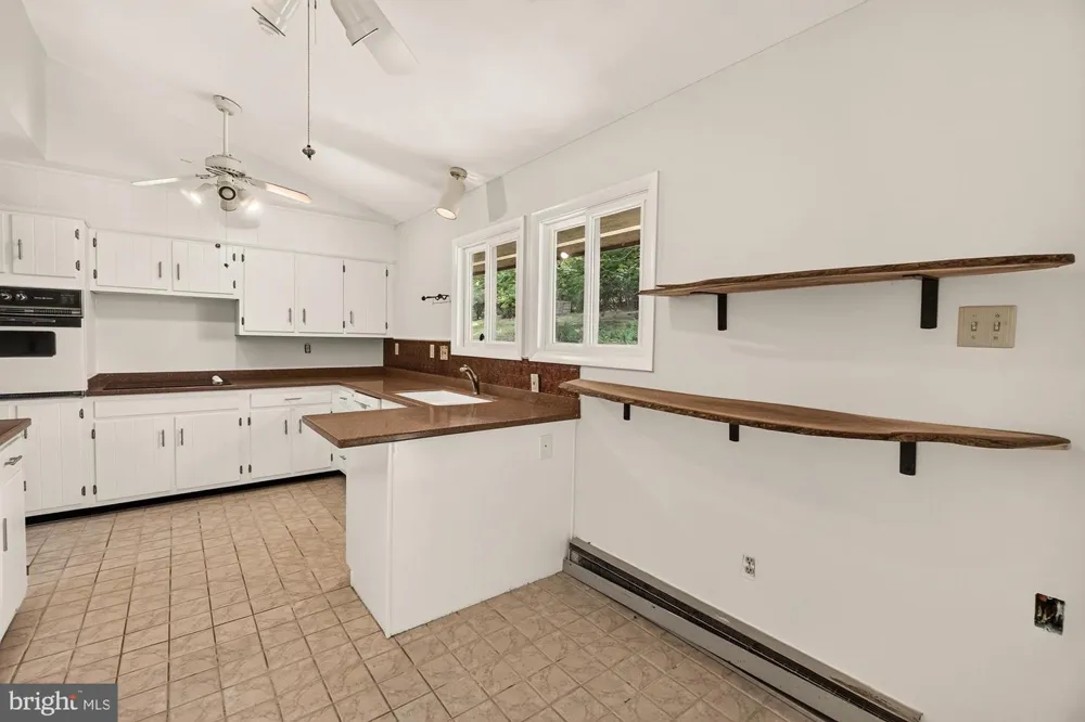 2748 BENNIES HILL ROAD Middletown, MD 21769