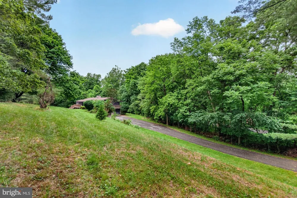 2748 BENNIES HILL ROAD Middletown, MD 21769
