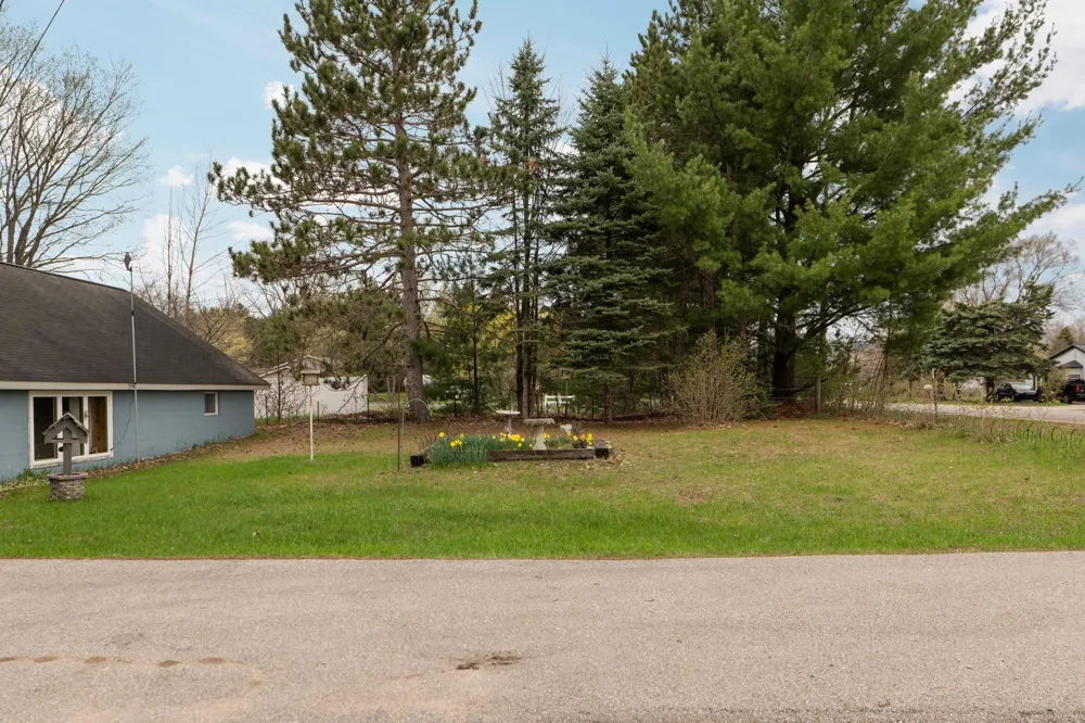5257 Vance Road Blair Township, MI 49637