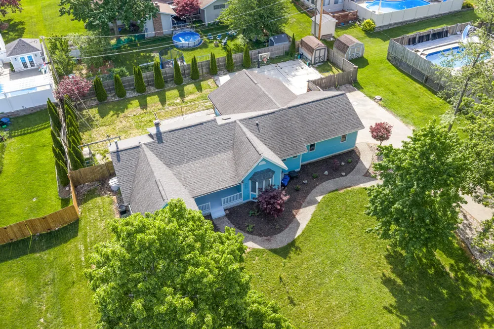271 Glendale Street Holland City, MI 49423