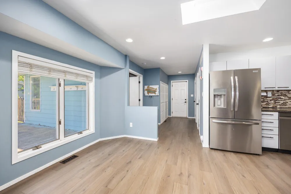 271 Glendale Street Holland City, MI 49423