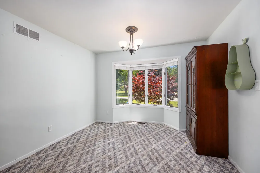 271 Glendale Street Holland City, MI 49423