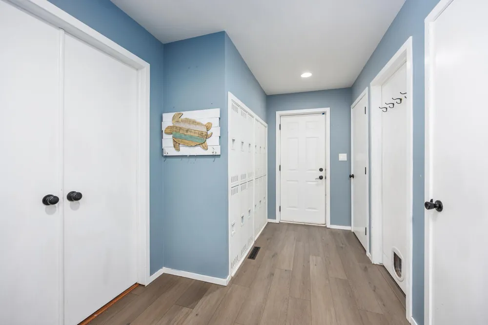 271 Glendale Street Holland City, MI 49423