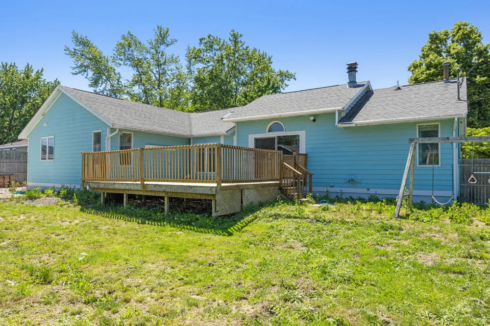 271 Glendale Street Holland City, MI 49423