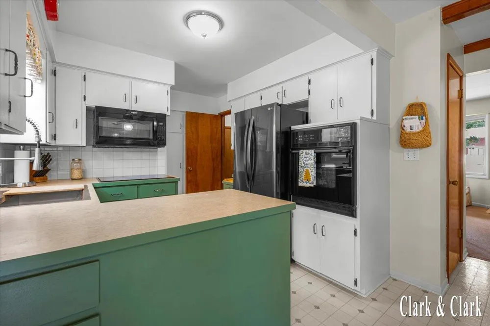 4747 Marshall Avenue SE Kentwood City, MI 49508