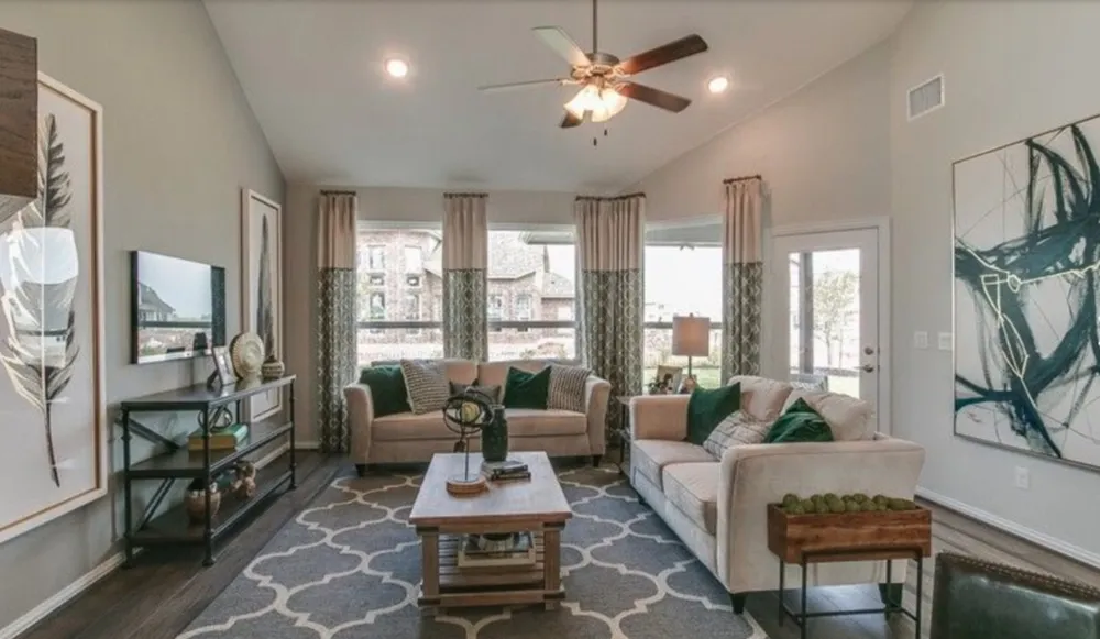 113 Leon Loop Liberty Hill, TX 78642